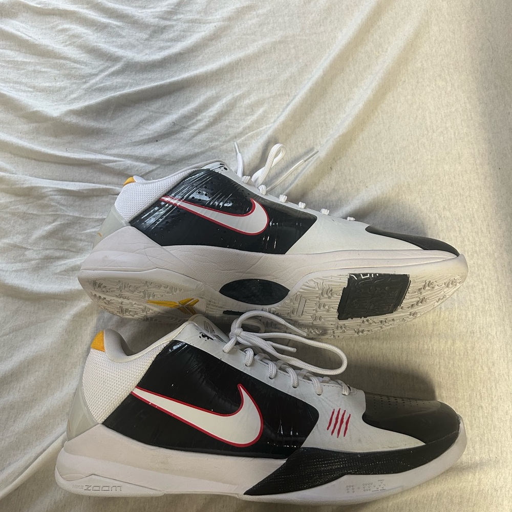 Kobe 5 Bruce Lee